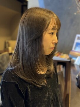 ケイズフォリオ(K's folio) 顔まわりレイヤー/オリーブカラー