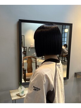 カット アトリエ ルームスリー(cut atelier room3) 前下がりボブ