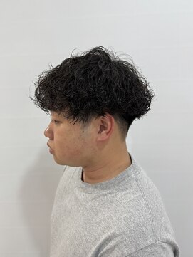 ウタシロイロ(uta shiroiro) 波巻きパーマ