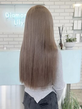 ダイアモンドリリー(Diamond Lily) ミルクティーグレージュ