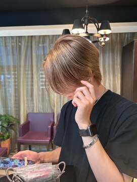 ソワンドゥ ブレス カルム 西中島店(soin de brace calme) メンズ×ハイライト×ミルクティーベージュ