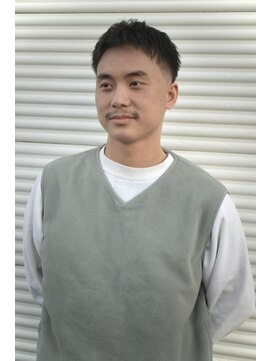 スキンフェードショート