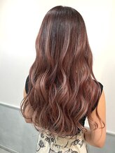 ルーシー(Lucy)&nbsp;重めレイヤー×暖色ピンクベージュ（やなせ）