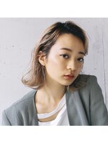 シシ(SiSi) 外国風ベージュ×切りっぱなしボブ