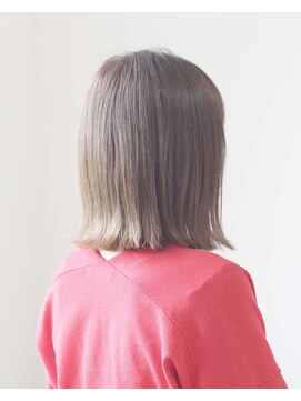 リリー ヘアー デザイン(LILY HAIR DESIGN) ベージュカラーに外ハネBOB