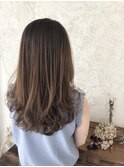 アッシュ/ミルクティーベージュ/ゆるふわロング【元町/石川町】