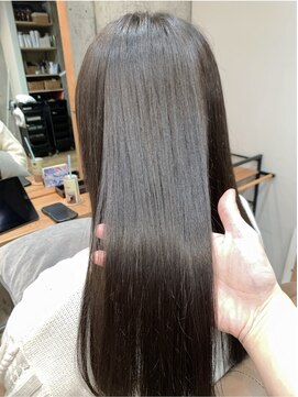 トット(tot.) 触りたくなる美髪ストレート