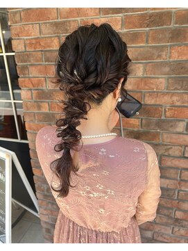 トータルビューティ ジェム バイ ヘアタイム(TOTAL BEAUTY gem by HAIR TIME) お呼ばれヘア 編みおろしアレンジ