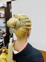 ラループ ヘアデザイン(la Loop Hair Design) コーンロウお団子