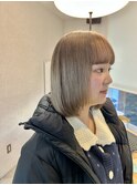 ミディアムレイヤーカットストレートロングウルフカットベージュ