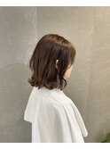 ミディアムボブ×透明感カラーオリーブ