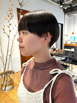 ダンボ(DUMBO) 刈り上げマッシュショート