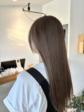 ラクリマ(Lacrima) ベージュカラー