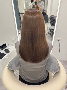 ウィーニード 名古屋(WENEED) オリーブベージュ