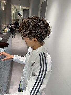 【メンズ】ハイライトプードルパーマ