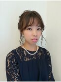 おくれ毛たっぷりのゆるアレンジ