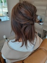 アリー(Ari-) ハーフアップアレンジ