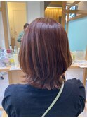 表面軽めの切りっぱなし風レイヤーボブ