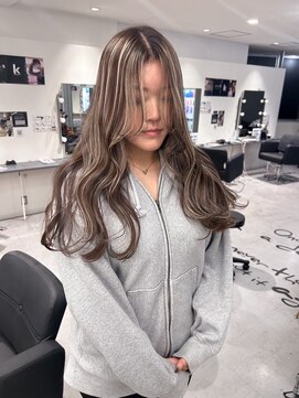 キング 梅田(K!ng) 縮毛矯正髪質改善ハイライトレイヤーカット梅田美容室エクステ