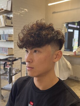 ザデイ カットアンドカルチャーショップ(THE DAY CUT&CULTURE SHOP) スペインカール