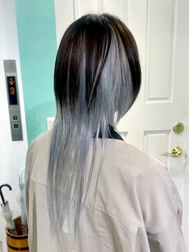 エターナルバイマティーナ(Eternal by MATINA) 【ホワイトシルバー×インナーカラー】池袋美容室