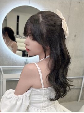 フォンズ(FONS) 透明感グレージュカラー/韓国くびれヘア/顔周りカット/表参道