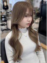 リアンバイアリュール(Lian by Allure) ミルクティーカラーレイヤーカット韓国巻き