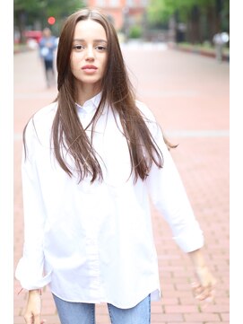 コール(corr.) ナチュラルストレートカット