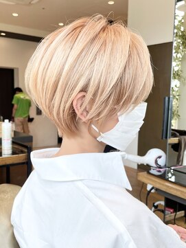 バンプ ギンザ(BUMP GINZA) 《30代40代》白髪ぼかしハイライト×前下がりボブ【イケダ】