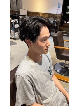 セカンドプレイス(2nd place) センターパートツイストスパイラル