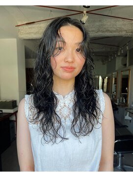 ナループロアツム(Nalu pu loa Tsum) ウェーブパーマ/クリープパーマ/黒髪パーマ/ロングパーマ