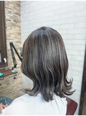 ニュアンスカラー/センターパート/ツヤ髪スタイル/ブルージュ