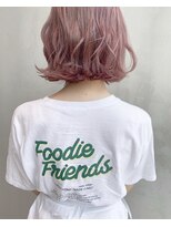 メーヴェ(Mowen) mowen×外ハネミディアム×小顔カット×ピンクベージュ