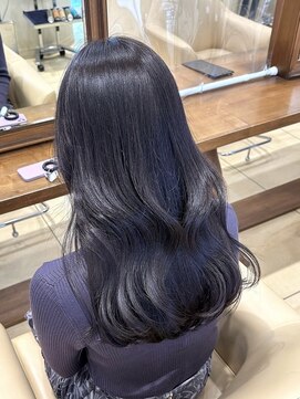 ザック ヴィ(ZACC  vie) レイヤーカット/セミロング/艶カラー/学割U24