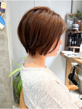 レンカ バイ レオネ(renca by LEONE) 大人ショート・ラベンダーベージュ・ハンサムショート