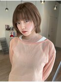 切りっぱなしボブ　顔周りカット　アッシュカラー　透明感