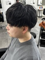 ヒュイル バイ ニアウ(Hwyl by Niau) メンズマッシュパーマニュアンスパーマナチュラルパーマ