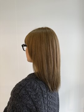 ダリー 円山店(Dali) くすみベージュでクールさもフェミニンさも兼ね備えた最強ヘア