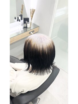 クシュ 所沢西口プロぺ通り(kusyu... ) ヘーゼルグレージュホワイトシルバーホワイトブロンド浴衣ヘア