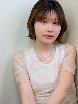 ブリス(VLISS) レイヤーカット 顔周りレイヤー 透明感 20代30代40代UP