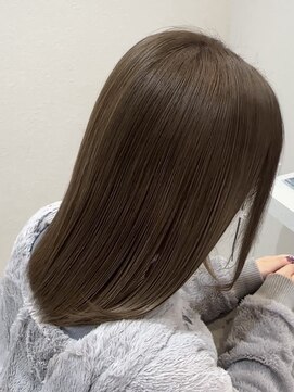 ベル サウス(BHEL south) 津市ロングレイヤーカットハッシュカット透明感カラー重めロング