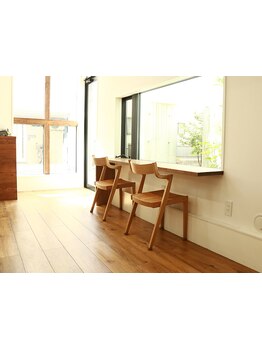 日常の慌ただしさから、ホッと一息つける様な大人の空間へ…落ち着いた店内でリラックスしてみませんか？