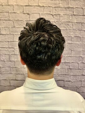 銀座マツナガ 新宿野村ビル店 新宿、メンズツーブロックアップバング