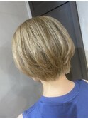 50代からでも♪ブロンズショートスタイル