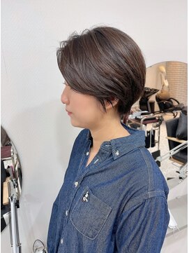 メモリーズ 銀座(Memories) 明るい白髪染め＋簡単スタイリングショートカット　銀座駅