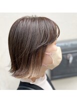 サーティーン(THIRTEEN) インナーカラー楽しんでみませんか(^^)外ハネボブ☆20代