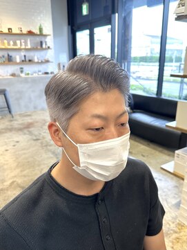 ザデイ カットアンドカルチャーショップ(THE DAY CUT&CULTURE SHOP) ラフにきまる7:3パート[メンズカット/フェード]