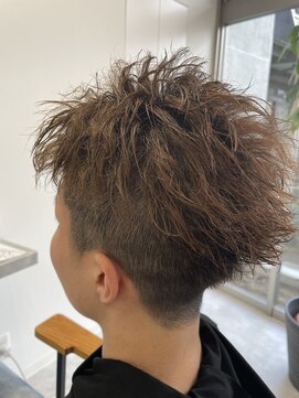 ブランブラン(Blanc blanc) 刈り上げツイストヘア!