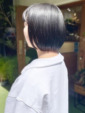 スクエアウーノ 博多(SQUARE＊UNO HAKATA) ショートボブ　丸みボブ　アッシュグレー　グレージュ　髪質改善