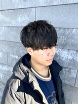 ヒュイル バイ ニアウ(Hwyl by Niau)&nbsp;シャドウパーマメンズカットパーママッシュ波巻きスパイラル